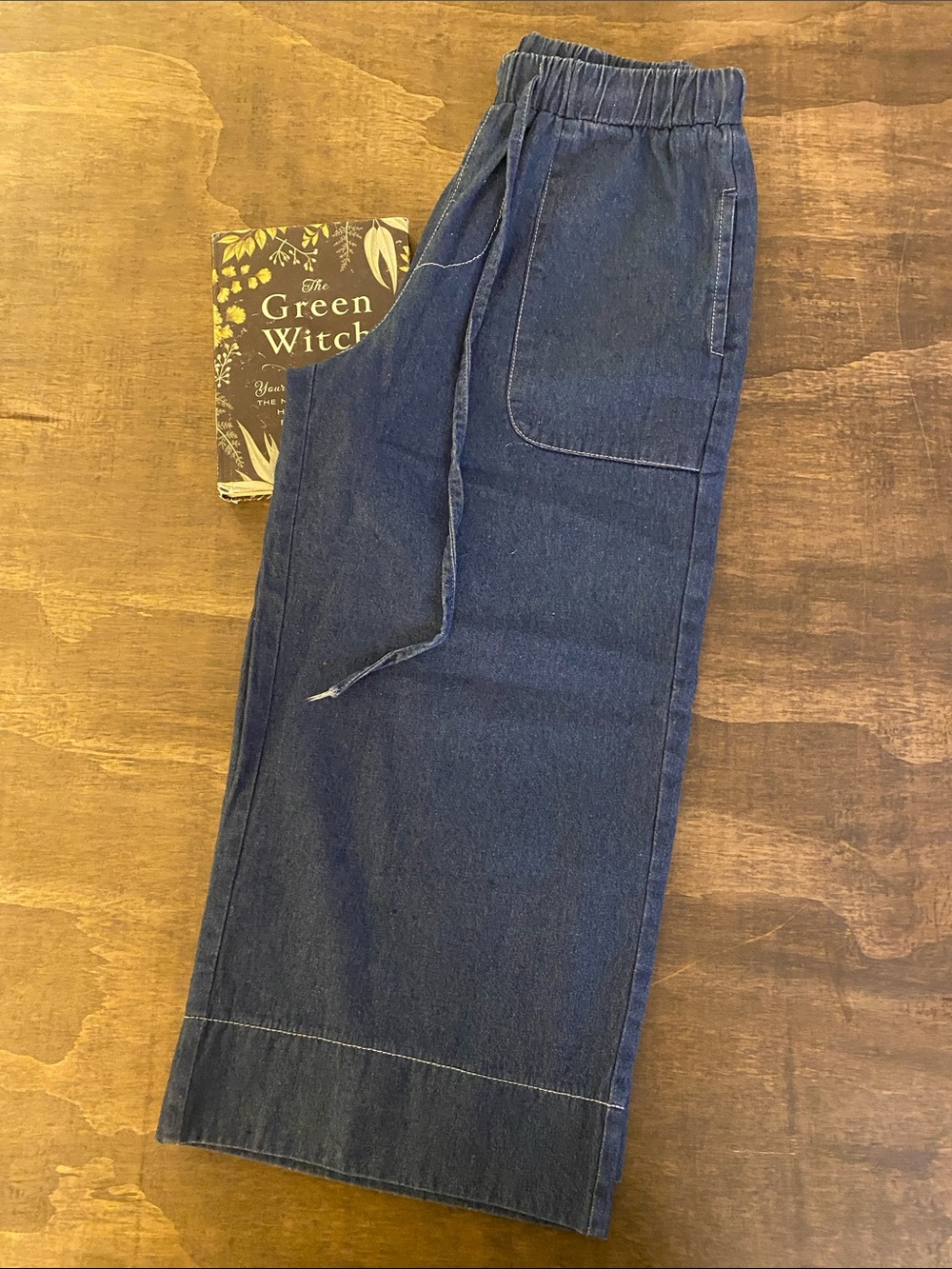 Boutique Elastic Waist Cotton/Denim Capris